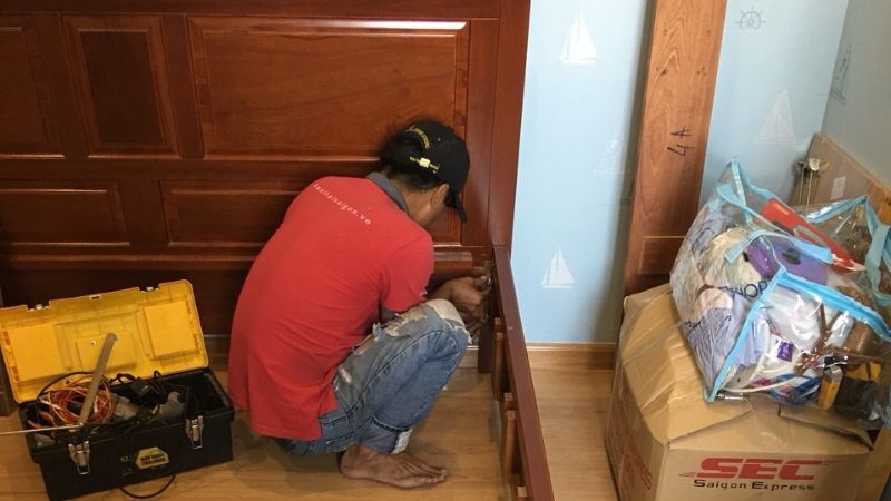 Kinh nghiệm tháo lắp đồ nội thất khi chuyển nhà an toàn và nhanh chóng